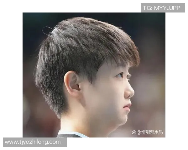 足球明星发型与发卡的完美结合展现个性魅力与时尚风格